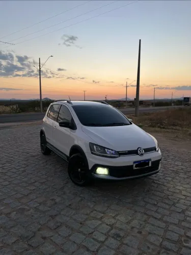 Volkswagen Crossfox I Motion 1.6 T. Flex 16V 5P 2015