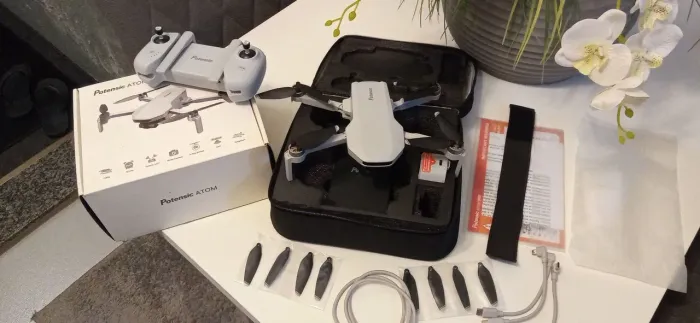 drone potensic atom gimbal de 3 eixos 6km de distância