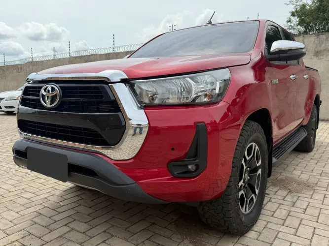 Toyota Hilux CD SRV 4X4 2.8 TDI Diesel Aut. 2023