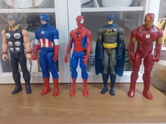 Bonecos Avenger Marvel original