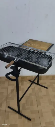 Churrasqueira com Mesa de madeira 