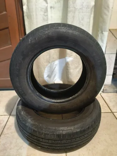 Pneu 175/75 r14 - Usado