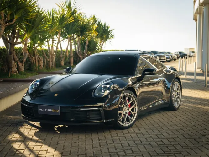 Porsche 911 Carrera 3.0 24V H6 PDK 2020