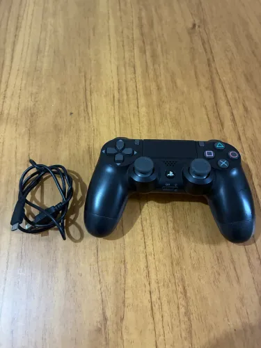 Vende-se controle de ps4 original 