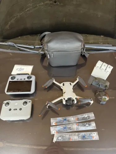 DJI mini 4 pro Fly more combo