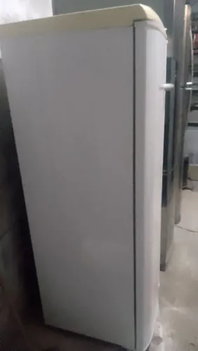 Freezer vertical Eletrolux turbo