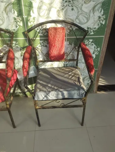 Jogo de cadeiras vintage de ferro