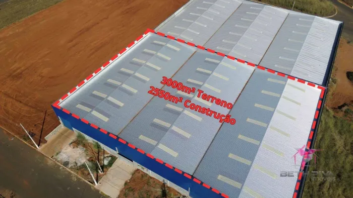 Barracão para alugar, 2550 m² por R$ 31.800,00/mês - Loteamento Industrial Anhanguera - Le