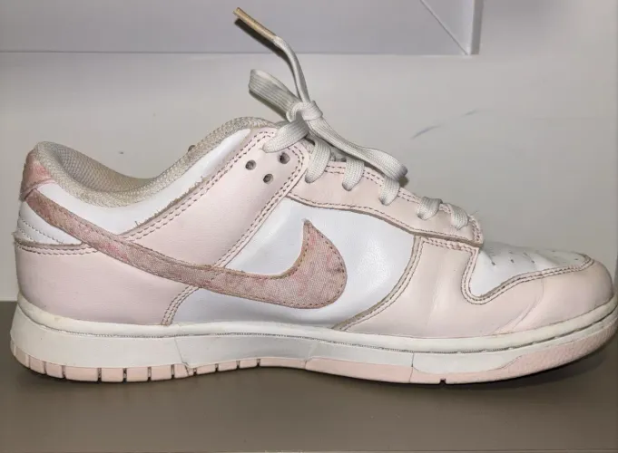 Nike Dunk Branco e Rosa