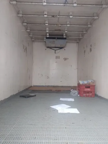 Vendo baú refrigerado 28 mil