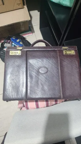 Maleta couro legítimo antiguidade