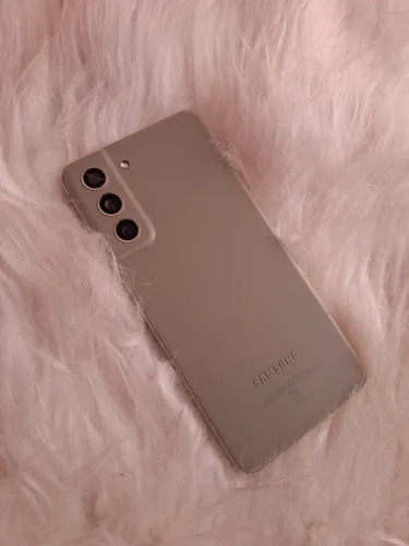 Samsung Galaxy S21 FE Semi novo - Excelente custo-benefício.