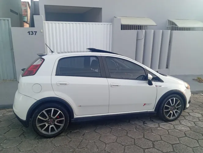 Fiat Punto T-jet 1.4 16V Turbo 5P 2012