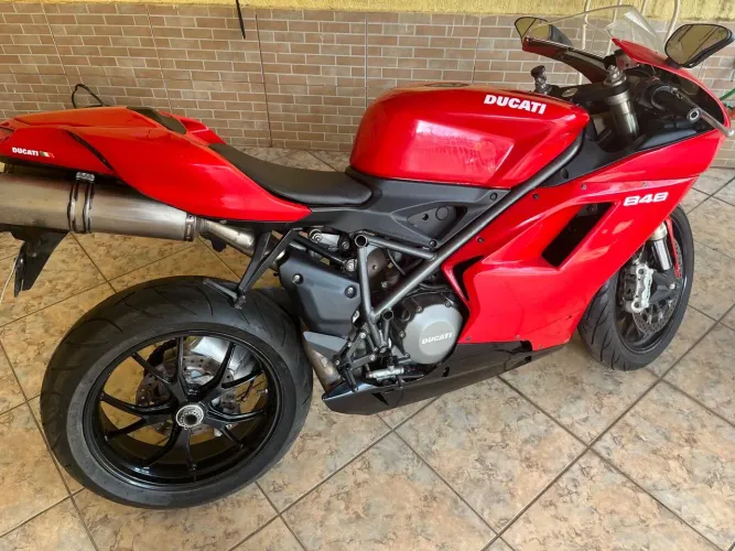 Ducati 848 2010 - Baixa KM - Impecável