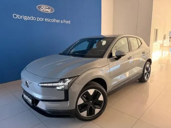 Volvo EX30 E40 Core (elétrico) 2025