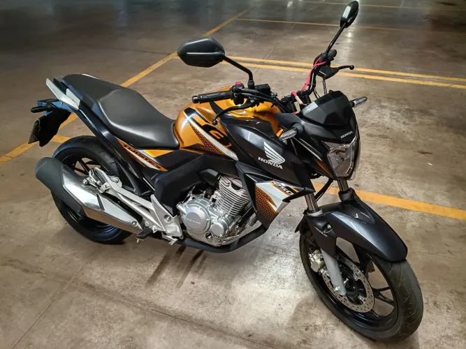 CB 250 Twister 2020 ABS mais nova do Brasil com apenas 0.325km.
