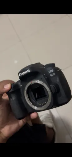 Cânon 80d com lente 18-135