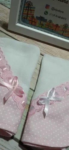 Fraldinhas de Ombro e de Boca para Bebês 