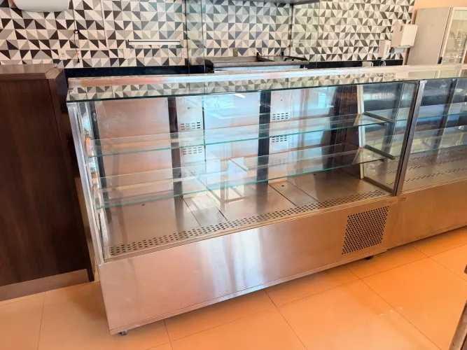 Vitrine quente 1,80m 