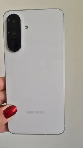 Celular A56
