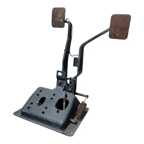Suporte Pedaleira Com Pedais Vw 8150e 9150e Delivery Orig