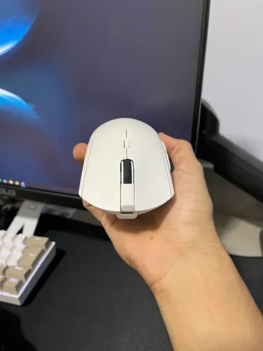 Mouse Gamer RS7 sem fio/DPI Branco