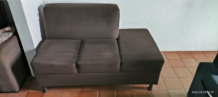 Vende-se 2 sofás 600$ cada 