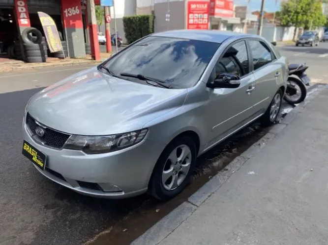 Kia Motors Cerato 1.6 16V Aut. 2010