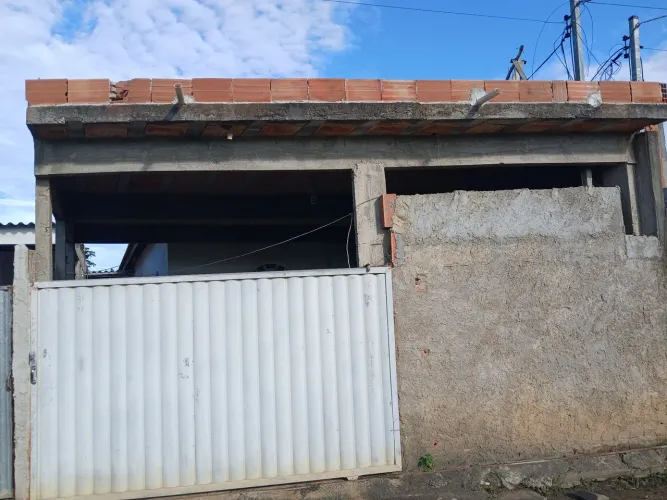 Casa alugando em Baixa Grande 