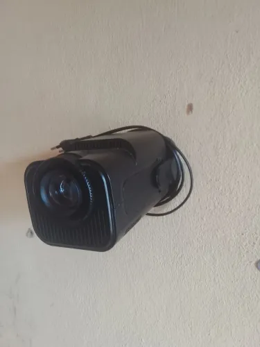 Projetor HY 320 mini semi novo 