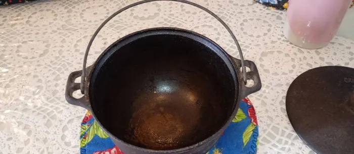 Caldeirão de ferro fundido