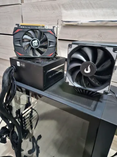 Gabinete + aircooler + rx 550 + fonte gamemax 750w