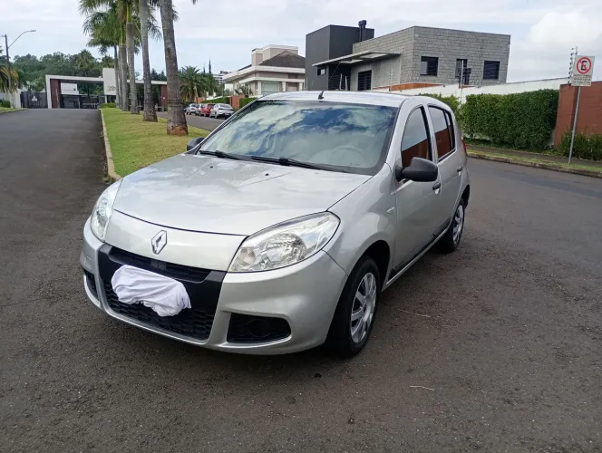 Renault Sandero Authentique Hi-flex 1.0 16V 5P 2013