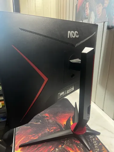 Monitor Gamer AOC 23,8" 165Hz 1ms 24G2S/BK Cor Preta e Vermelho