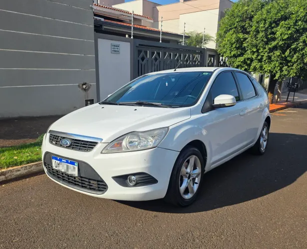 Ford Focus 2.0 16v/ 2.0 16V Flex 5P 2013