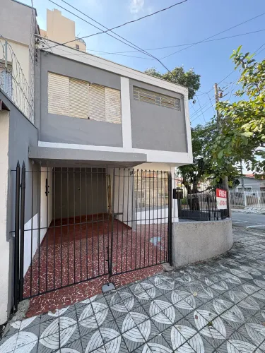 Casa Ampla Próxima ao Centro - Ideal para Clínica, Comércio ou Moradia!