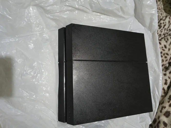 PS4 + CONTOLE