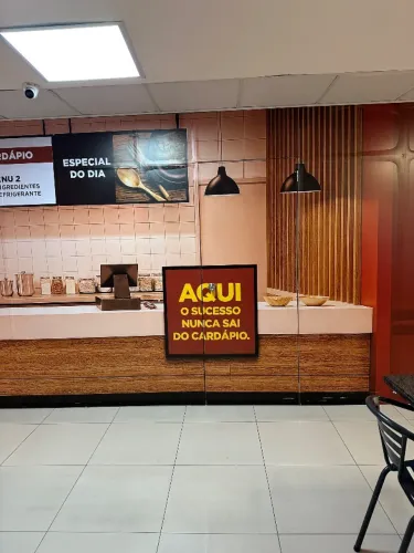 Sala no shopping Della em centro de Criciúma