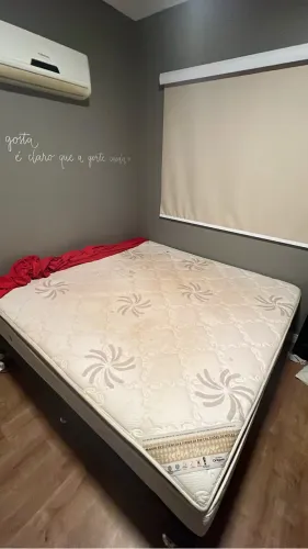 Cama King Size 