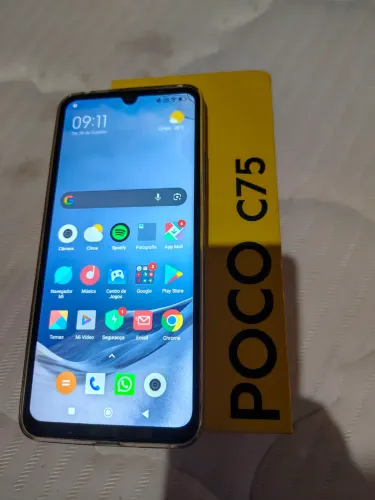 Celular POCO75