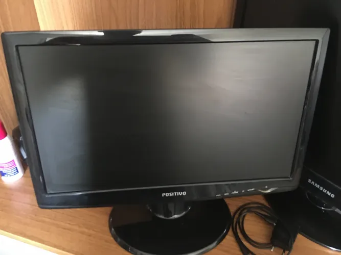 Monitor positivo. W1943CV