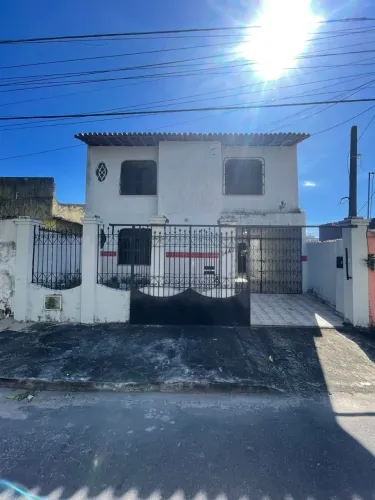 Casa duplex à venda no Montese, Fortaleza