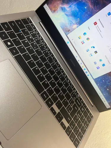 Notebook Samsung book - i3 / 256GB / 4GB
