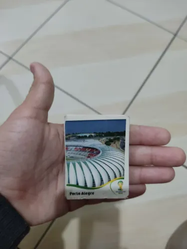 83 figurinhas da copa do mundo de 2018 e 32 figurinhas has da copa do mundo de 2014