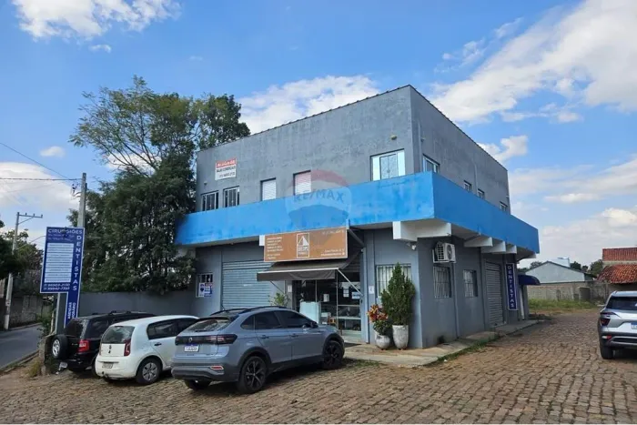 Salão Comercial de 35m2 para alugar por R$1.850 no centro da vilinha de Jundiaquara em Ara