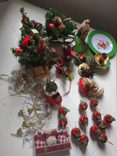 Enfeites de natal. 35 reais 