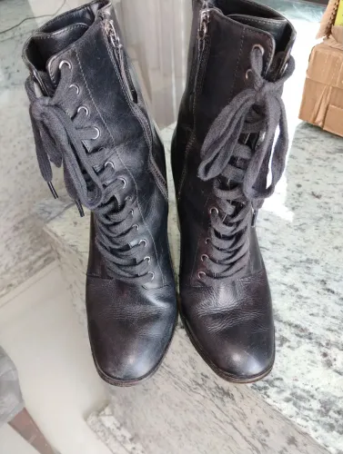 Bota n 35