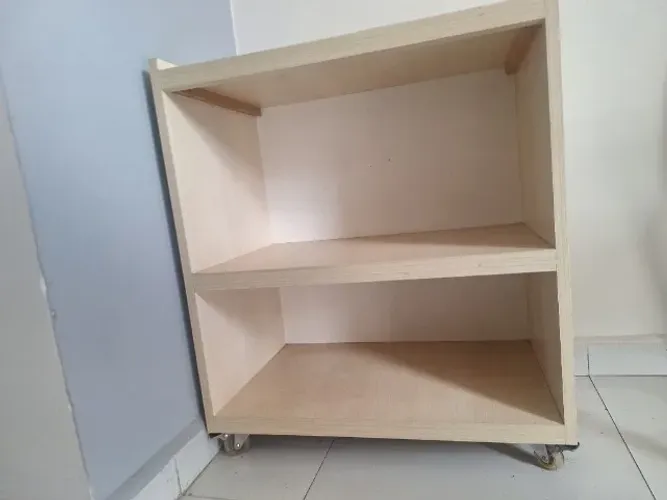 Estante organizadora com rodinhas - Excelente