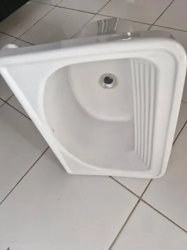 Vendo Pia de Granito com Cuba e Tanque