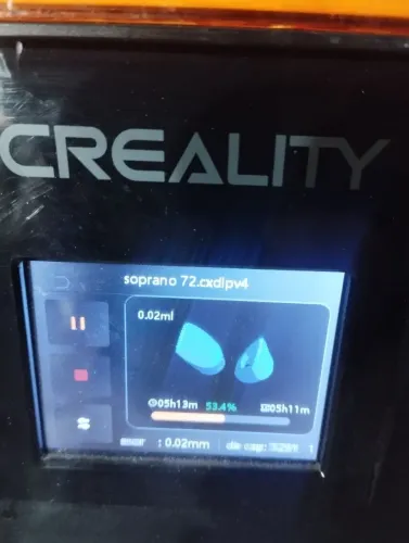 Impressora 3d. De resina creality halot r6 